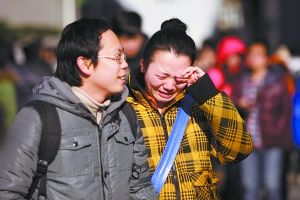 ǿеһ졣ڱ̴ѧ㣬һԽһλŮĨ뿪ʵϰ ͹ 